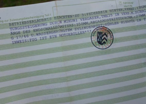 Die mit Abstand beste Eintragung in einem Fahrzeugschein überhaupt!